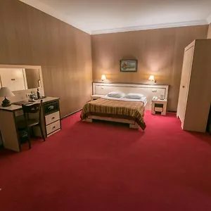 Rikhe Monika Otel Tiflis