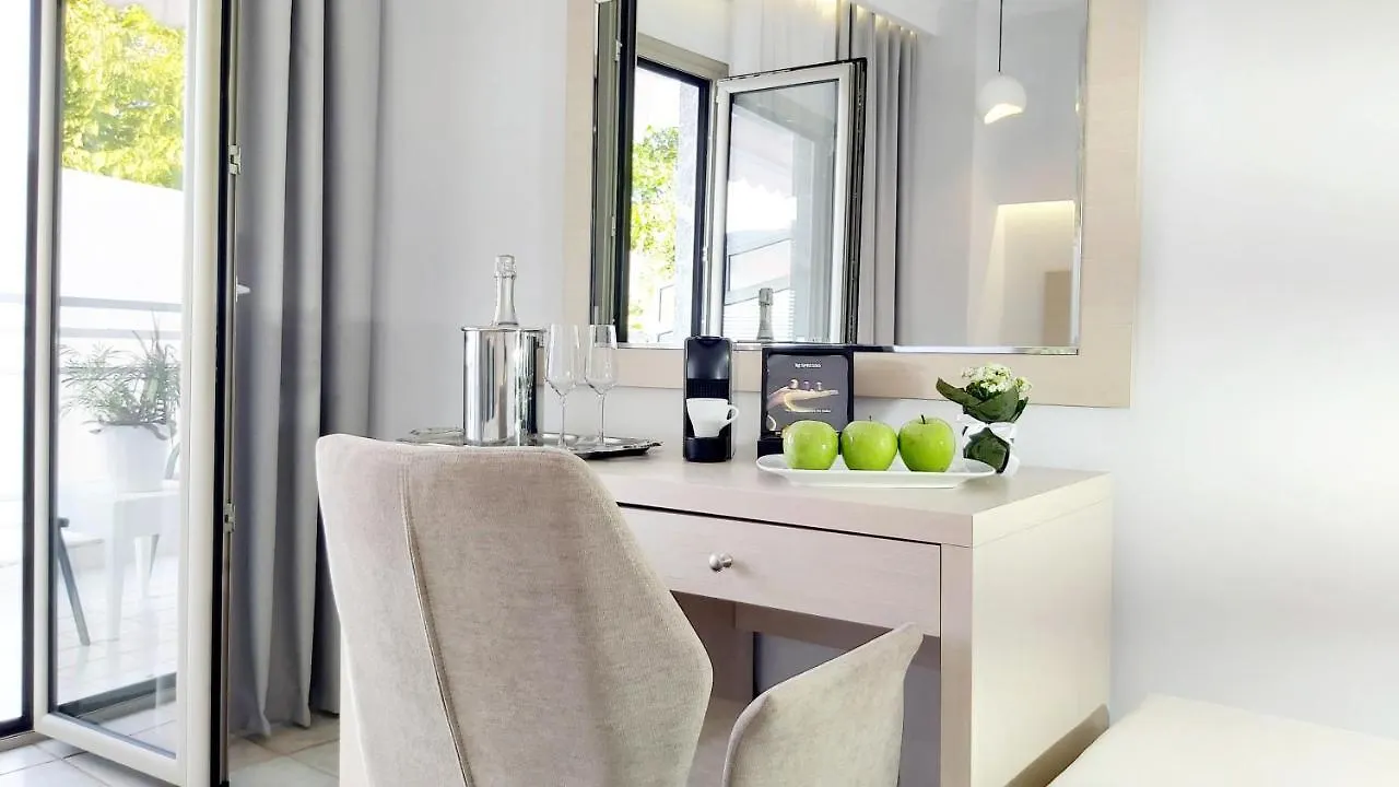 Akrogiali Exclusive Hotel (Adults Only) Polychrono 3*,